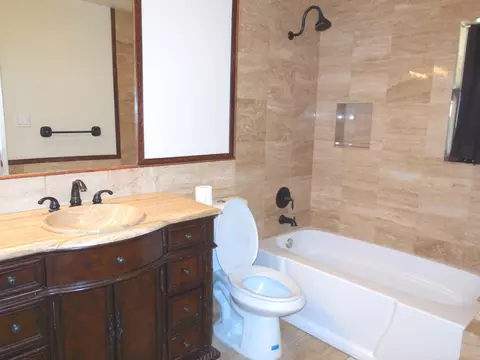 447 Alamosa Ave, Palmdale, CA 93551 photo 9