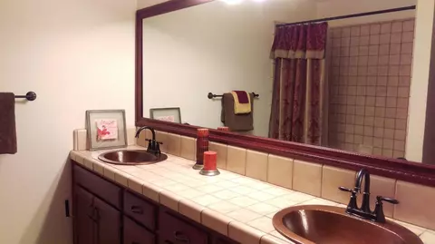 2830 Gus Ct, Lancaster, CA 93536 photo 8