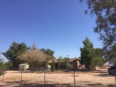15070 Avenue G E, Lancaster, CA 93535 photo 2