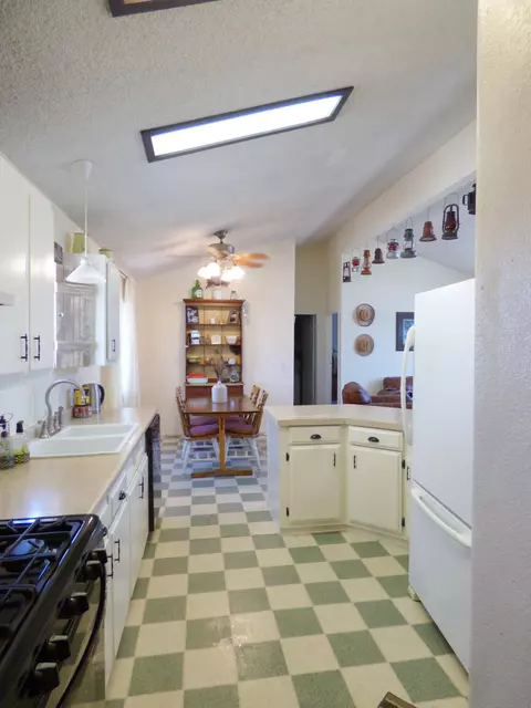 6101 Sespe Ave, Mojave, CA 93501 photo 19