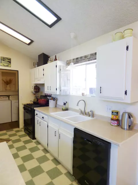 6101 Sespe Ave, Mojave, CA 93501 photo 18
