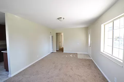 38708 36th St E, Palmdale, CA 93550 photo 2