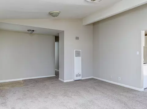 44609 Gingham Ave, Lancaster, CA 93535 photo 4