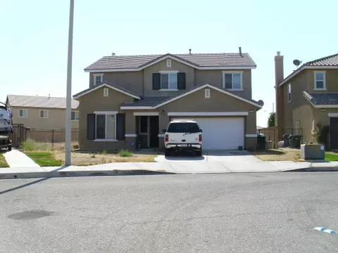 44014 Marbella St, Lancaster, CA 93536 photo 2