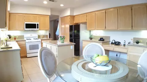 43363 Brandon Thomas Way, Lancaster, CA 93536 photo 14