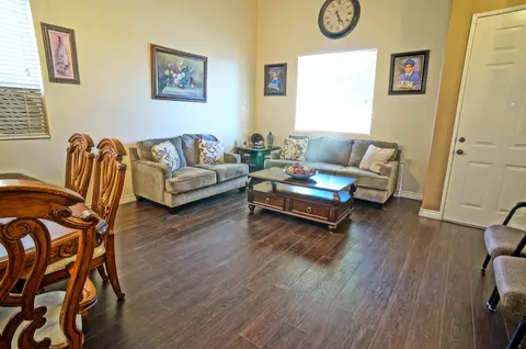 5401 Cisero Dr, Palmdale, CA 93552 photo 3