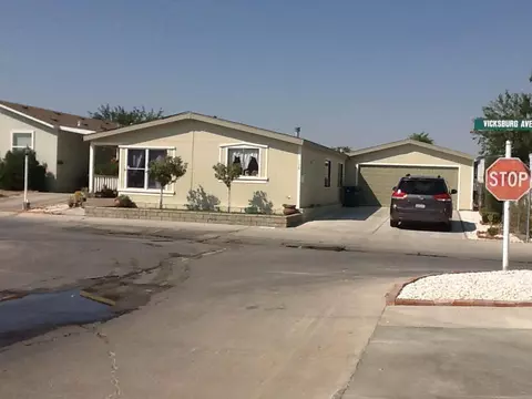 45465 25th St E #156, Lancaster, CA 93535 photo 2