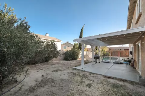 36718 Caldron St, Palmdale, CA 93552 photo 5