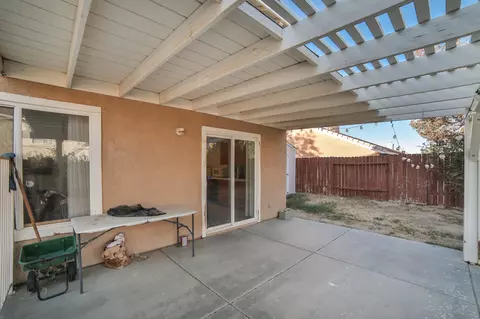 36718 Caldron St, Palmdale, CA 93552 photo 9