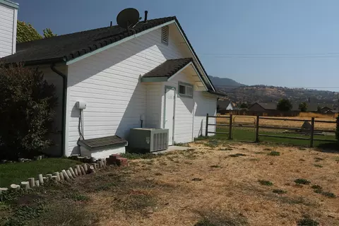 28341 Burlingame Ct, Tehachapi, CA 93561 photo 44