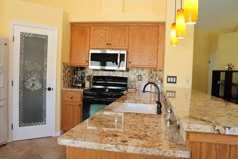 28341 Burlingame Ct, Tehachapi, CA 93561 photo 17