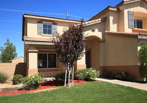4751 Jade Ct, Lancaster, CA 93536 photo 3