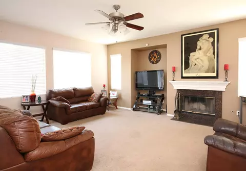 4751 Jade Ct, Lancaster, CA 93536 photo 11