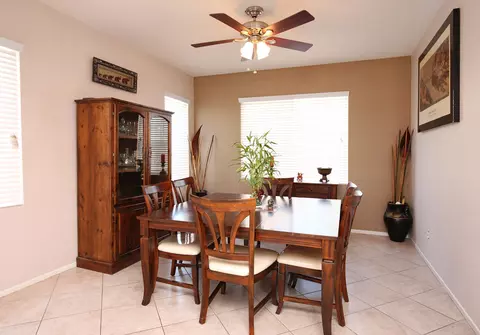 4751 Jade Ct, Lancaster, CA 93536 photo 8