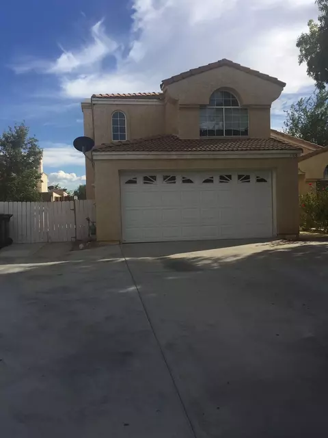 1108 Kildare St E, Lancaster, CA 93535 photo 1
