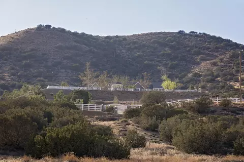 35419 Larchfork Rd, Acton, CA 93510 photo 5
