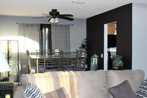 37038 42nd St E, Palmdale, CA 93552 photo 4