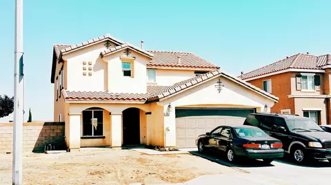 1807 Ivesbrook St E, Lancaster, CA 93535 photo 2