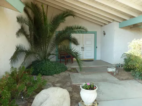 2801 Perfect Pl, Lancaster, CA 93536 photo 2