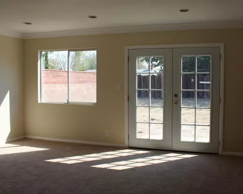 44738 6th St E, Lancaster, CA 93535 photo 5