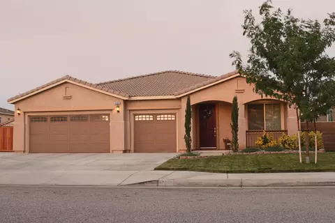 43824 59th St W, Lancaster, CA 93536 photo 2