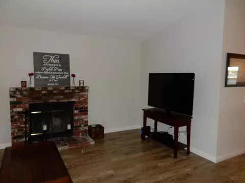 2811 Lavida Dr, Lancaster, CA 93535 photo 7