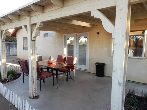 2811 Lavida Dr, Lancaster, CA 93535 photo 22
