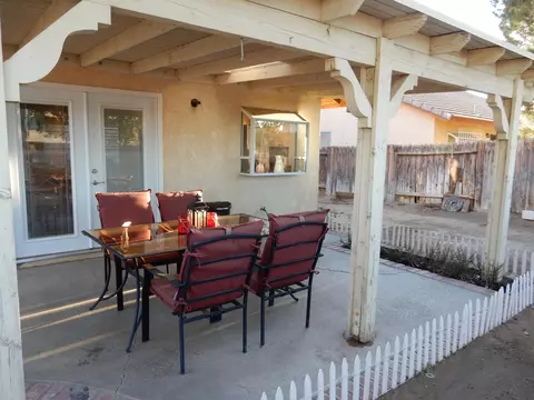 2811 Lavida Dr, Lancaster, CA 93535 photo 21