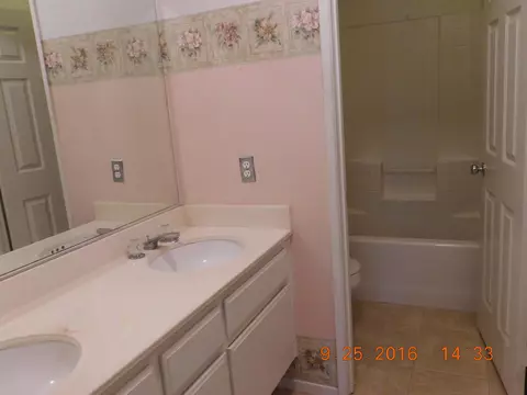 15333 Fremont Dr, Adelanto, CA 92301 photo 5