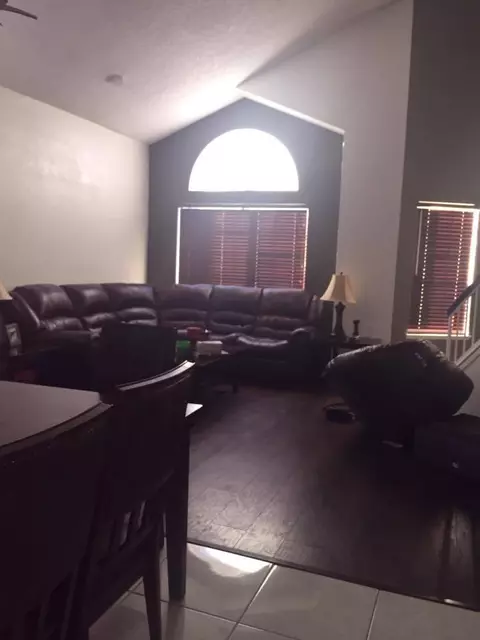 1630 E Norberry St E, Lancaster, CA 93535 photo 5