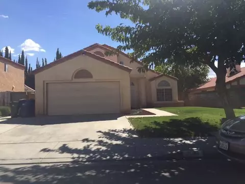 1630 E Norberry St E, Lancaster, CA 93535 photo 3