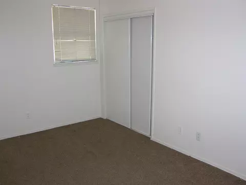 37706 Smoke Tree St, Palmdale, CA 93552 photo 5