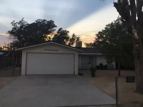 43349 Fairglen Rd, Lancaster, CA 93535 photo 1