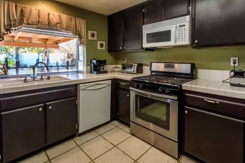 43840 Delgado Ct, Lancaster, CA 93535 photo 8
