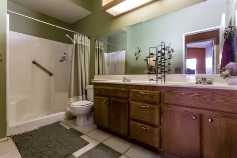 43840 Delgado Ct, Lancaster, CA 93535 photo 12