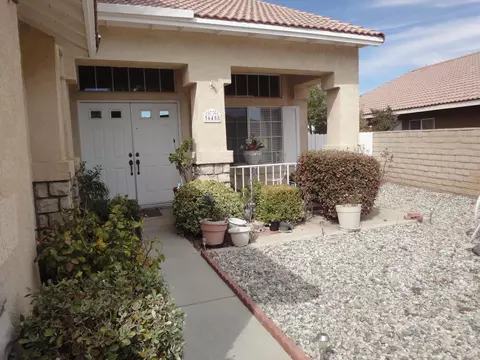 36458 Blacksmith Dr, Palmdale, CA 93550 photo 4