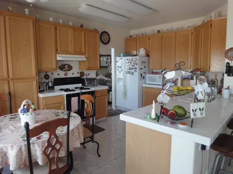 36458 Blacksmith Dr, Palmdale, CA 93550 photo 17