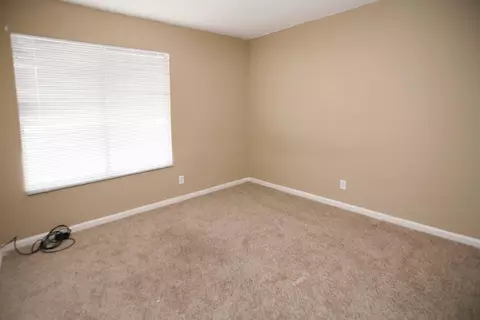 16619 Newmont Ave, Lancaster, CA 93535 photo 13
