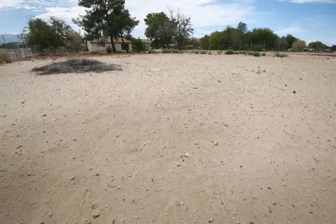 16619 Newmont Ave, Lancaster, CA 93535 photo 22