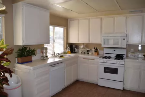 1038 Kettering St E, Lancaster, CA 93535 photo 17