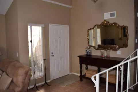 1038 Kettering St E, Lancaster, CA 93535 photo 5
