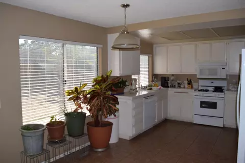 1038 Kettering St E, Lancaster, CA 93535 photo 14