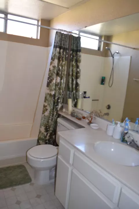 1038 Kettering St E, Lancaster, CA 93535 photo 32