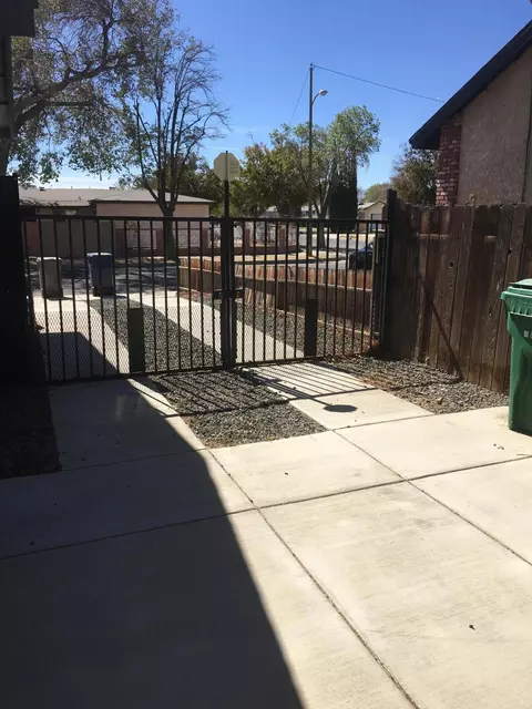 669 Kettering St E, Lancaster, CA 93535 photo 39