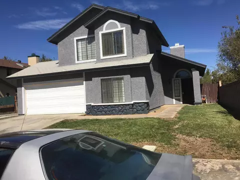 669 Kettering St E, Lancaster, CA 93535 photo 3
