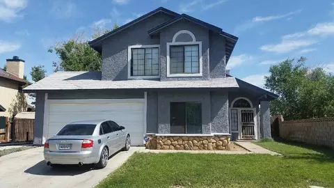 669 Kettering St E, Lancaster, CA 93535 photo 2