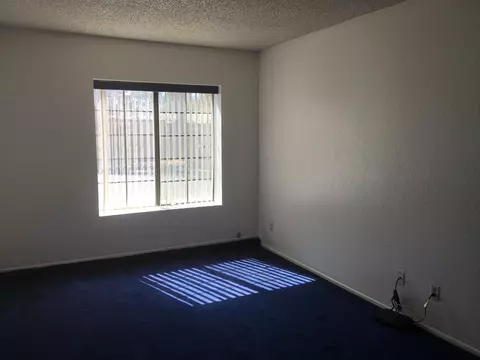 669 Kettering St E, Lancaster, CA 93535 photo 17