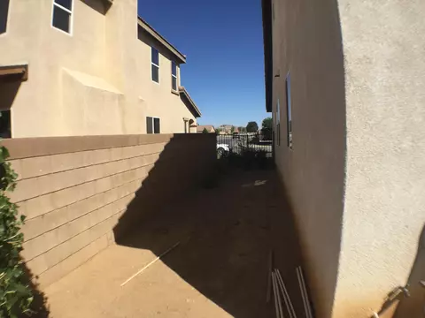 43361 Hampton St, Lancaster, CA 93536 photo 21