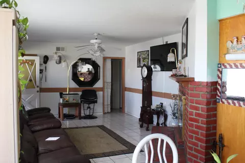 314 Lightcap St, Lancaster, CA 93535 photo 7