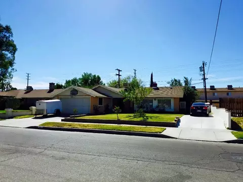 314 Lightcap St, Lancaster, CA 93535 photo 1